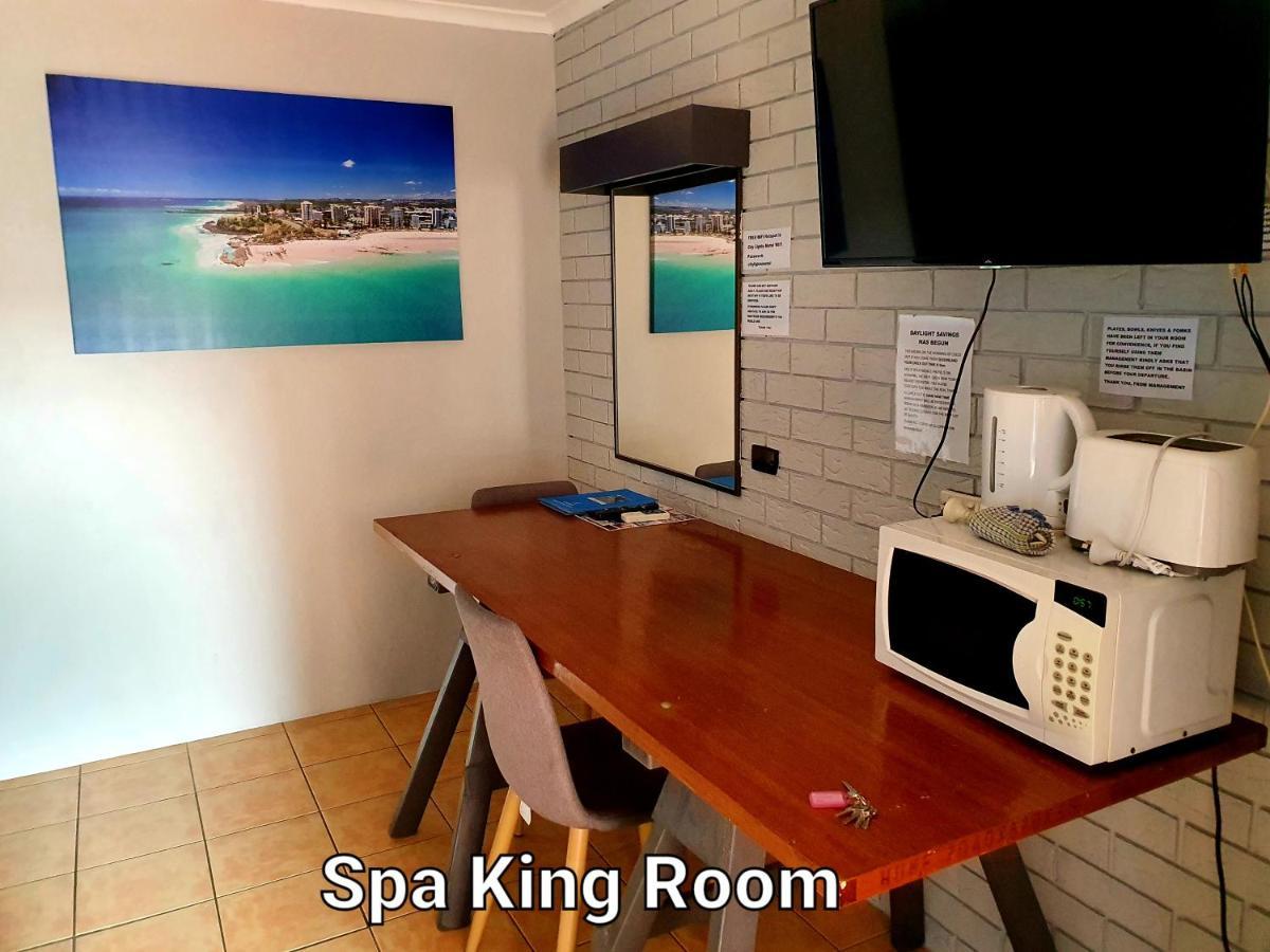 City Lights Motel Туид Хедс Екстериор снимка