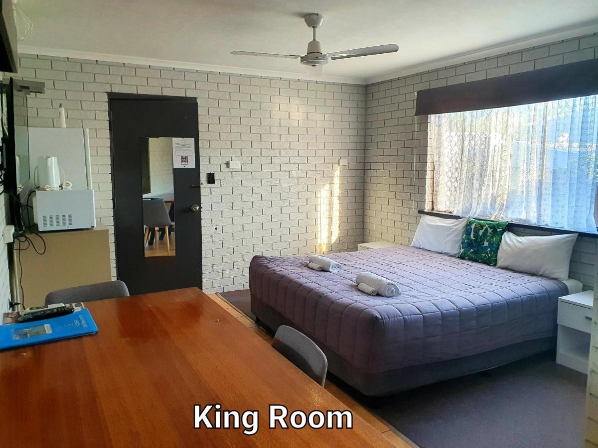 City Lights Motel Туид Хедс Екстериор снимка