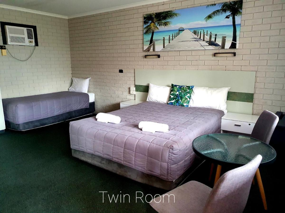 City Lights Motel Туид Хедс Екстериор снимка