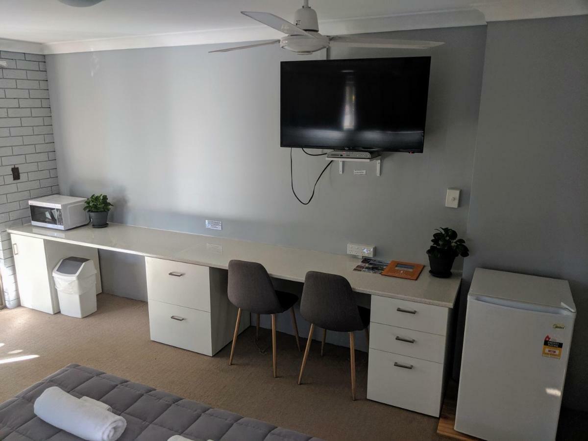 City Lights Motel Туид Хедс Екстериор снимка