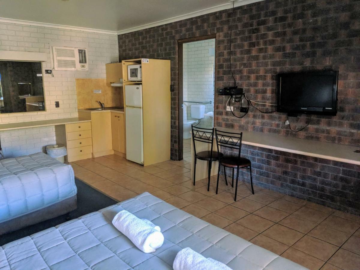 City Lights Motel Туид Хедс Екстериор снимка
